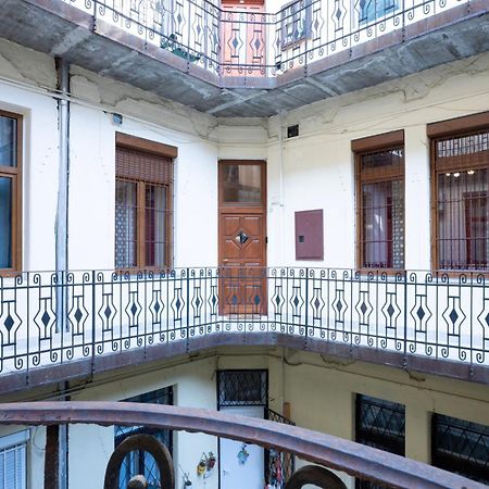 Apartment Near Opera In Downtown Budapest Exteriör bild